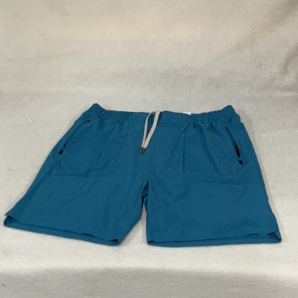 EUC Mens Right of way elastic waist shorts